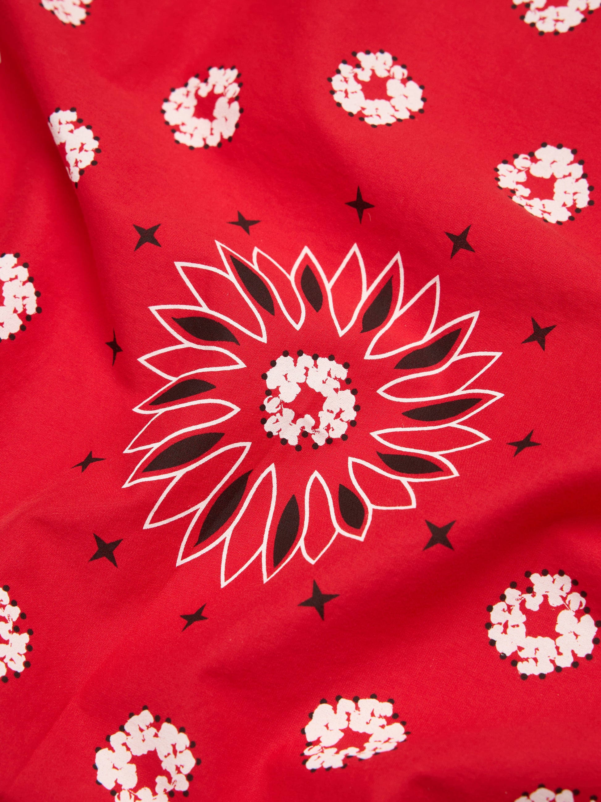 Cotton Wreath Paisley Bandana Red – view 2
