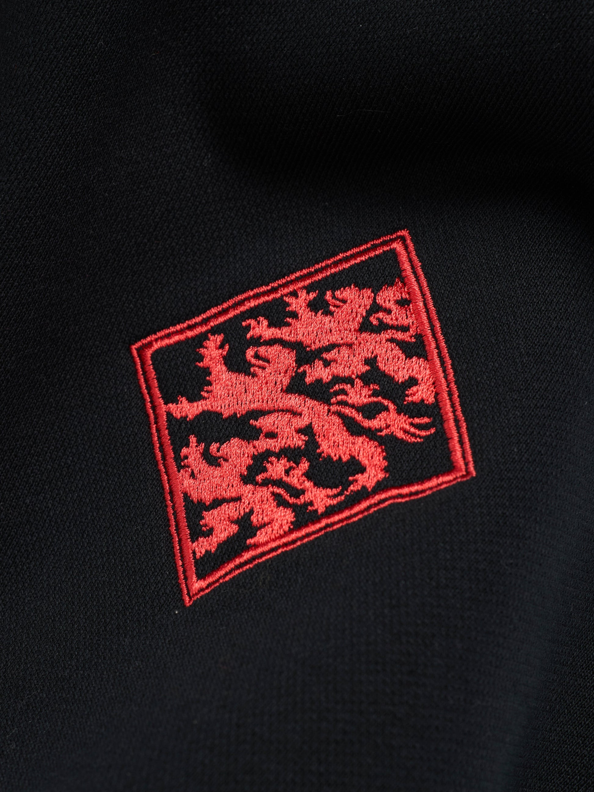 DT Sport Color Blocked Crewneck Black – view 2