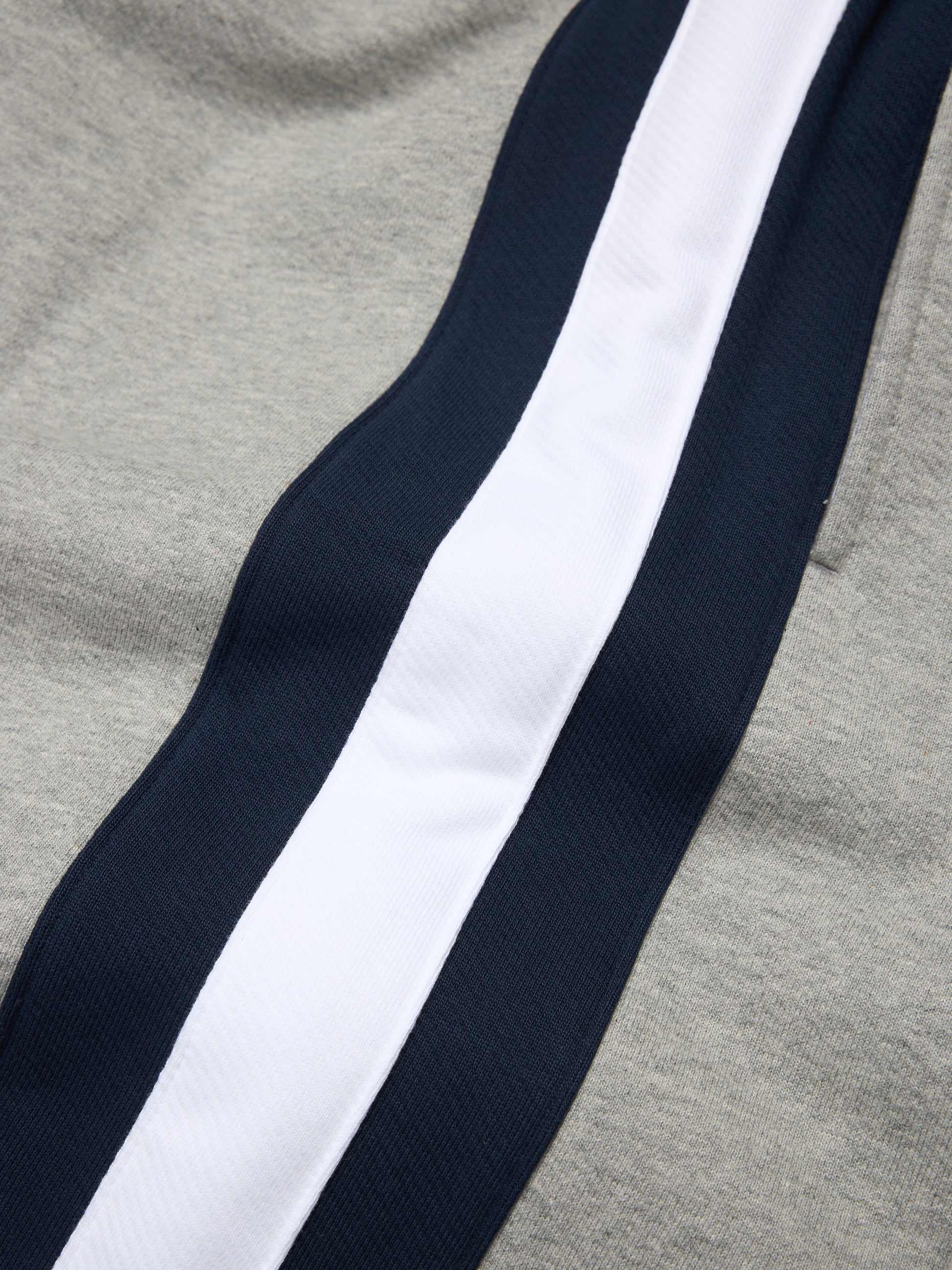 DT Stripe Sweatpant Grey – view 3