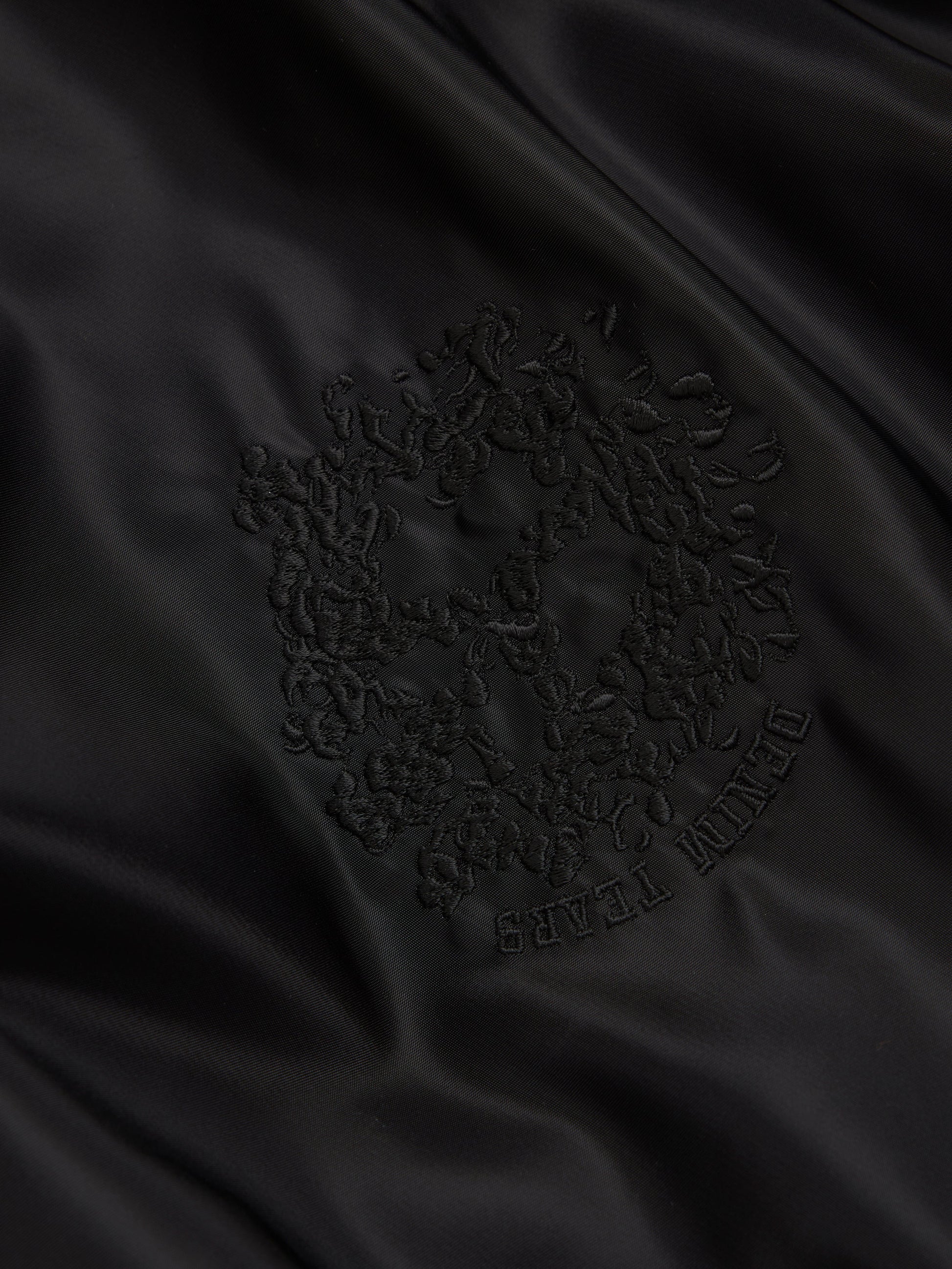 Denim U Warm Up Pull Over Black – view 3