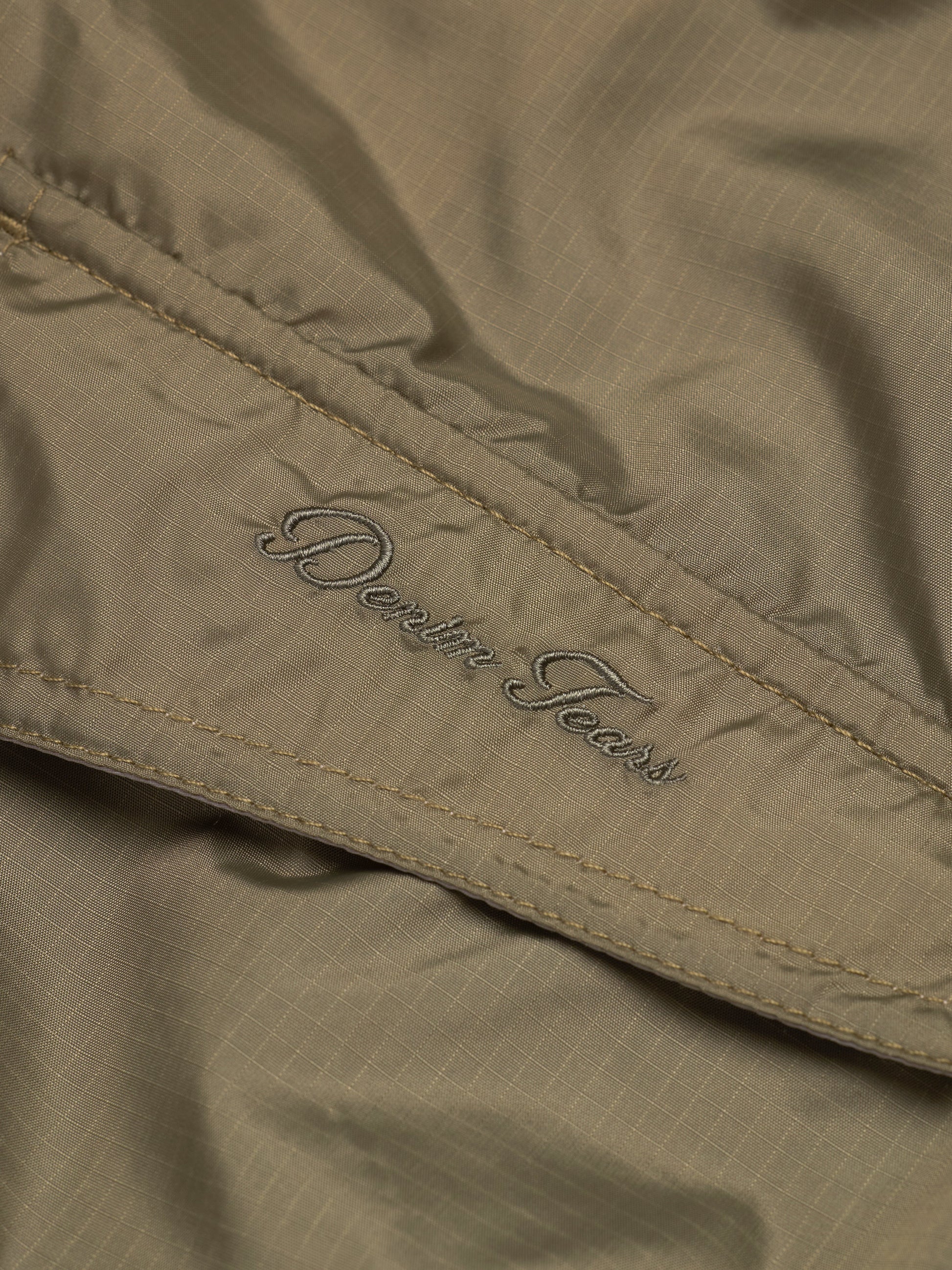 Script Windbreaker Olive – view 3